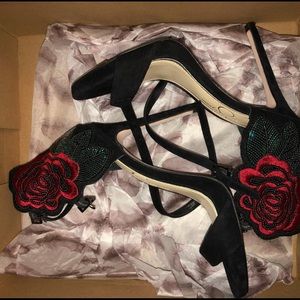 Jessica Simpson heels